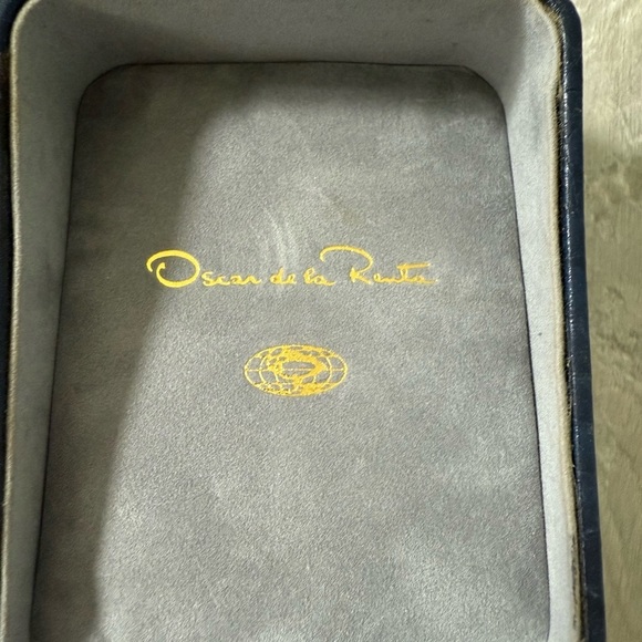 Vintage Oscar De La Renta Men’s Watch Needs Battery - Picture 3 of 8